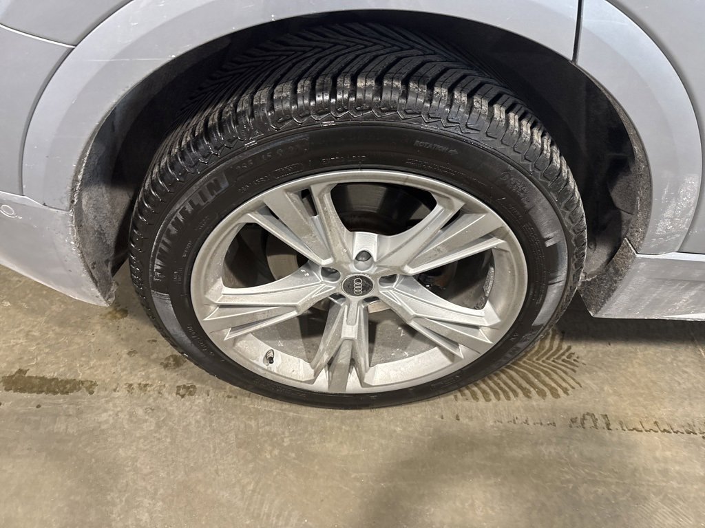 Used 2022 Audi Q8 Premium Plus image 25