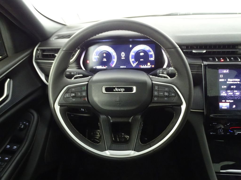 Used 2023 Jeep Grand Cherokee Altitude image 24