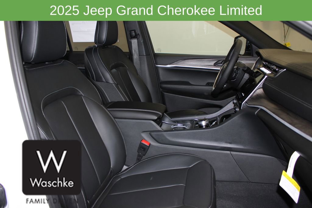 New 2025 Jeep Grand Cherokee Limited w/ Trailer Tow Package image 22