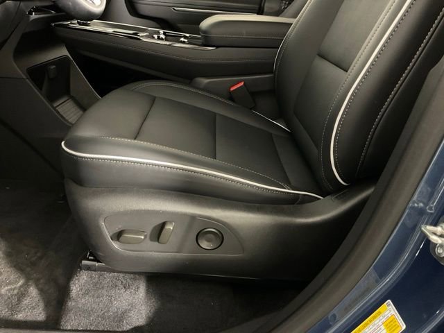 Used 2025 Buick Enclave Preferred image 28