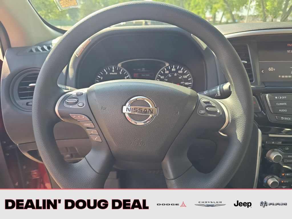 Used 2018 Nissan Pathfinder S AWD/4WD image 14