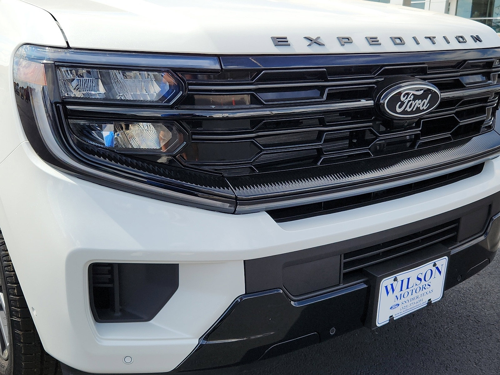 New 2025 Ford Expedition Platinum w/ Stealth Performance Package image 6