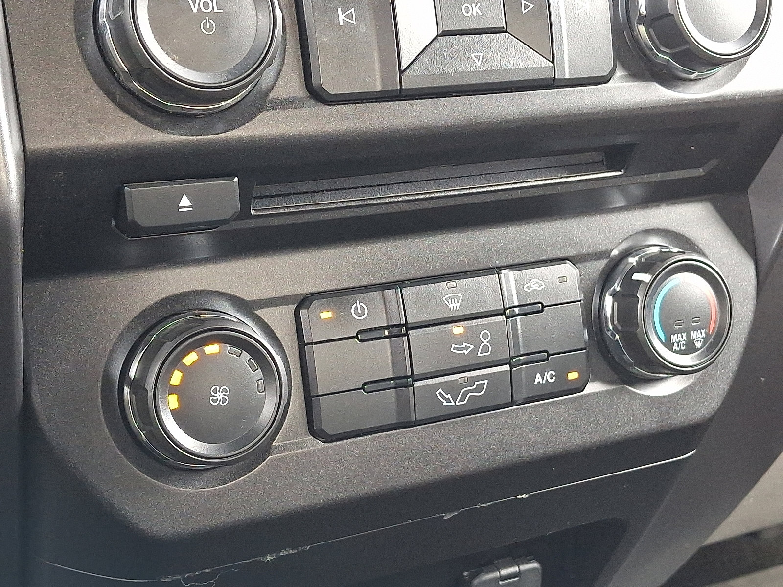 Used 2017 Ford F150 XLT image 17