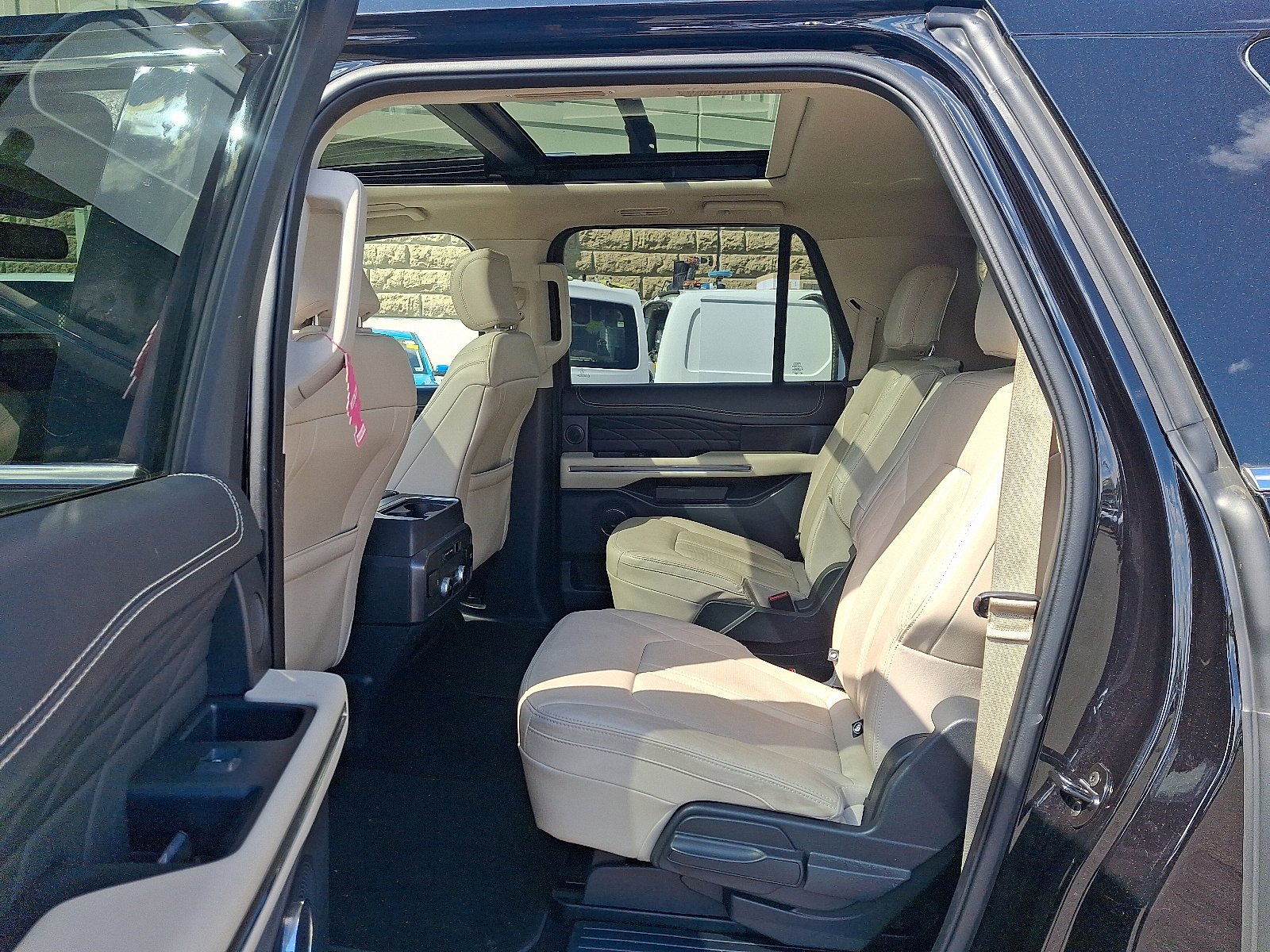 Used 2023 Ford Expedition Max Platinum AWD/4WD image 10