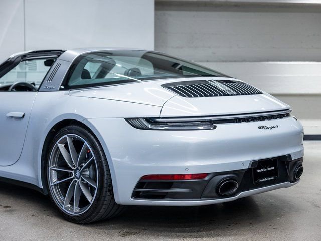 Certified 2024 Porsche 911 Targa 4 image 24