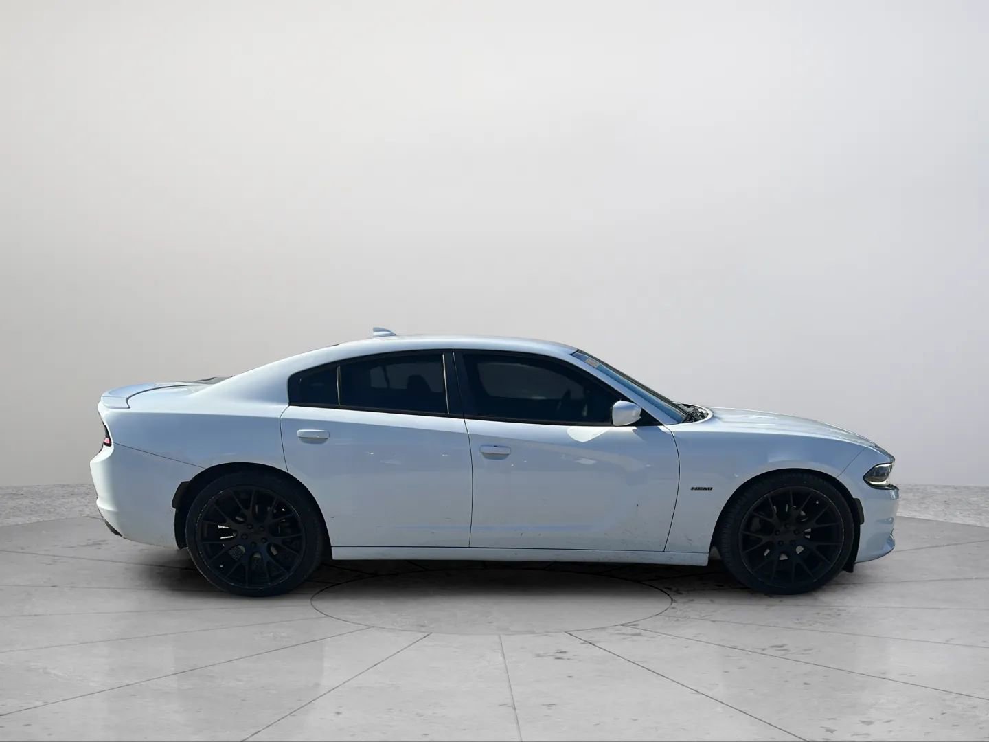 Used 2016 Dodge Charger R/T image 12