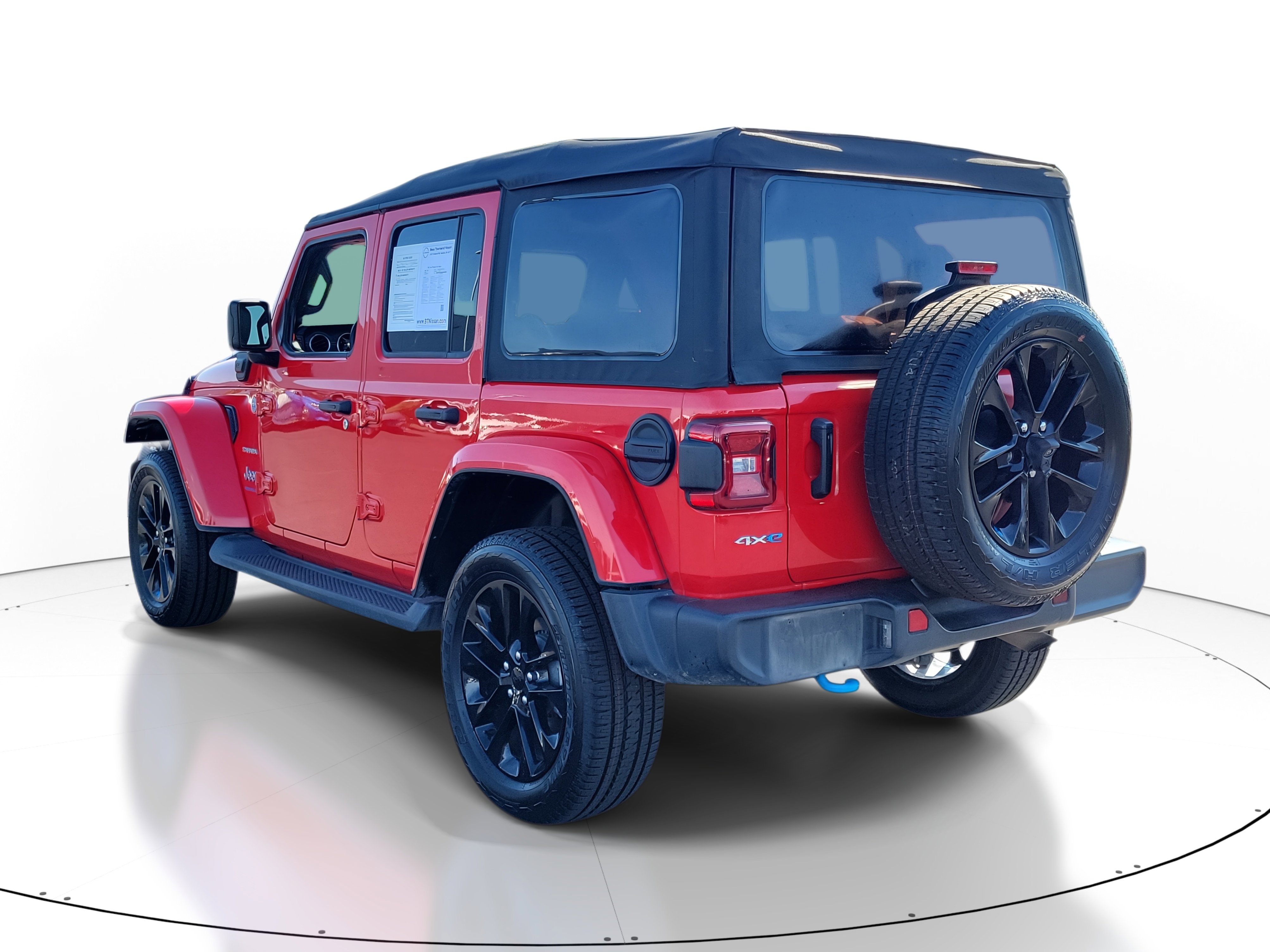 Used 2023 Jeep Wrangler Sahara image 3