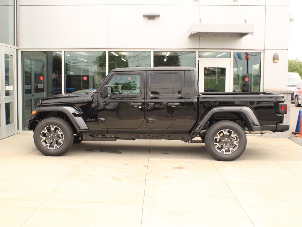 New 2026 Jeep Gladiator Sport AWD/4WD image 5