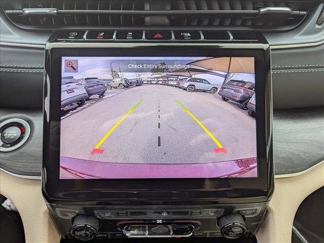 New 2025 Jeep Grand Cherokee L Limited image 13