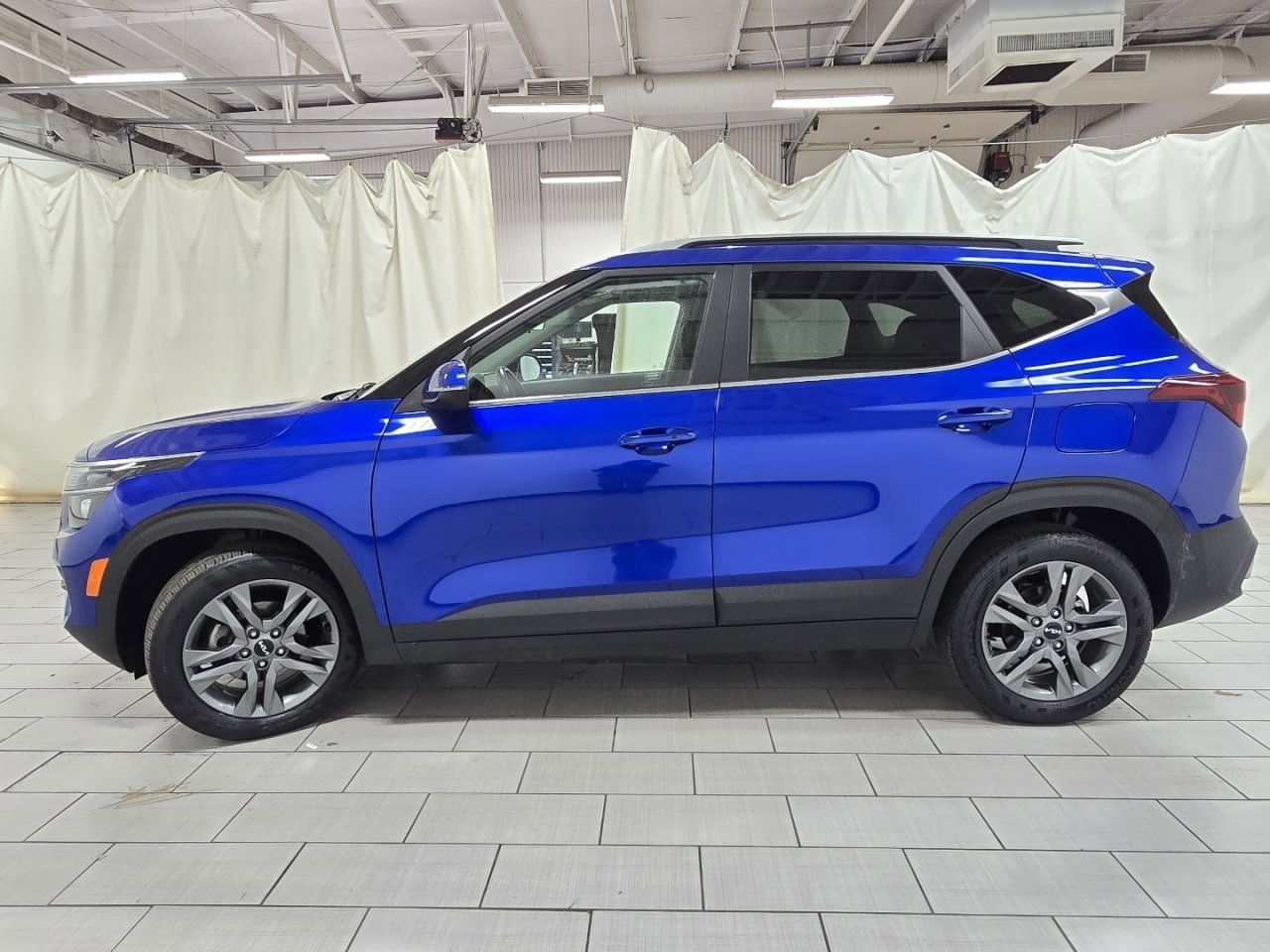 Used 2023 Kia Seltos S w/ Navigation Package image 10