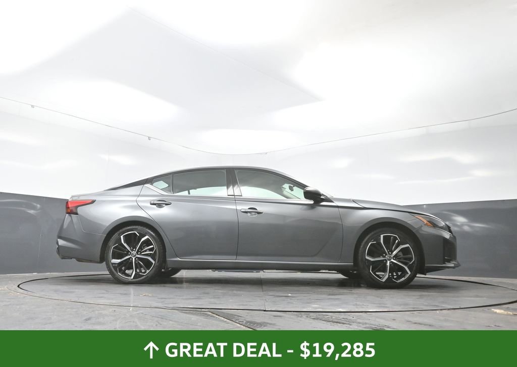 Used 2024 Nissan Altima 2.5 SR image 51