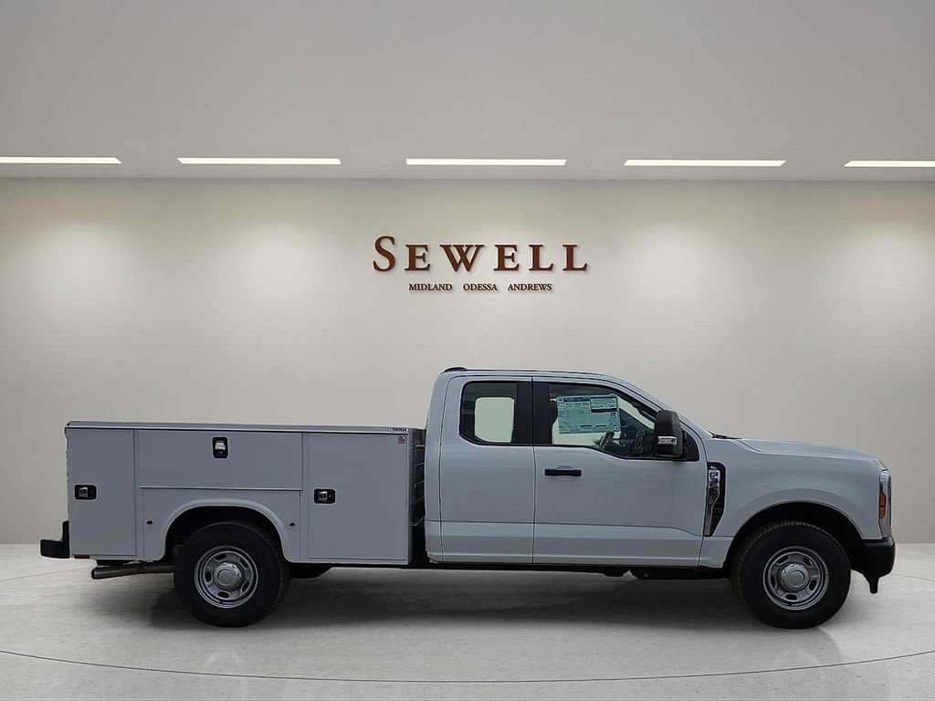 New 2025 Ford F350 XL RWD image 5