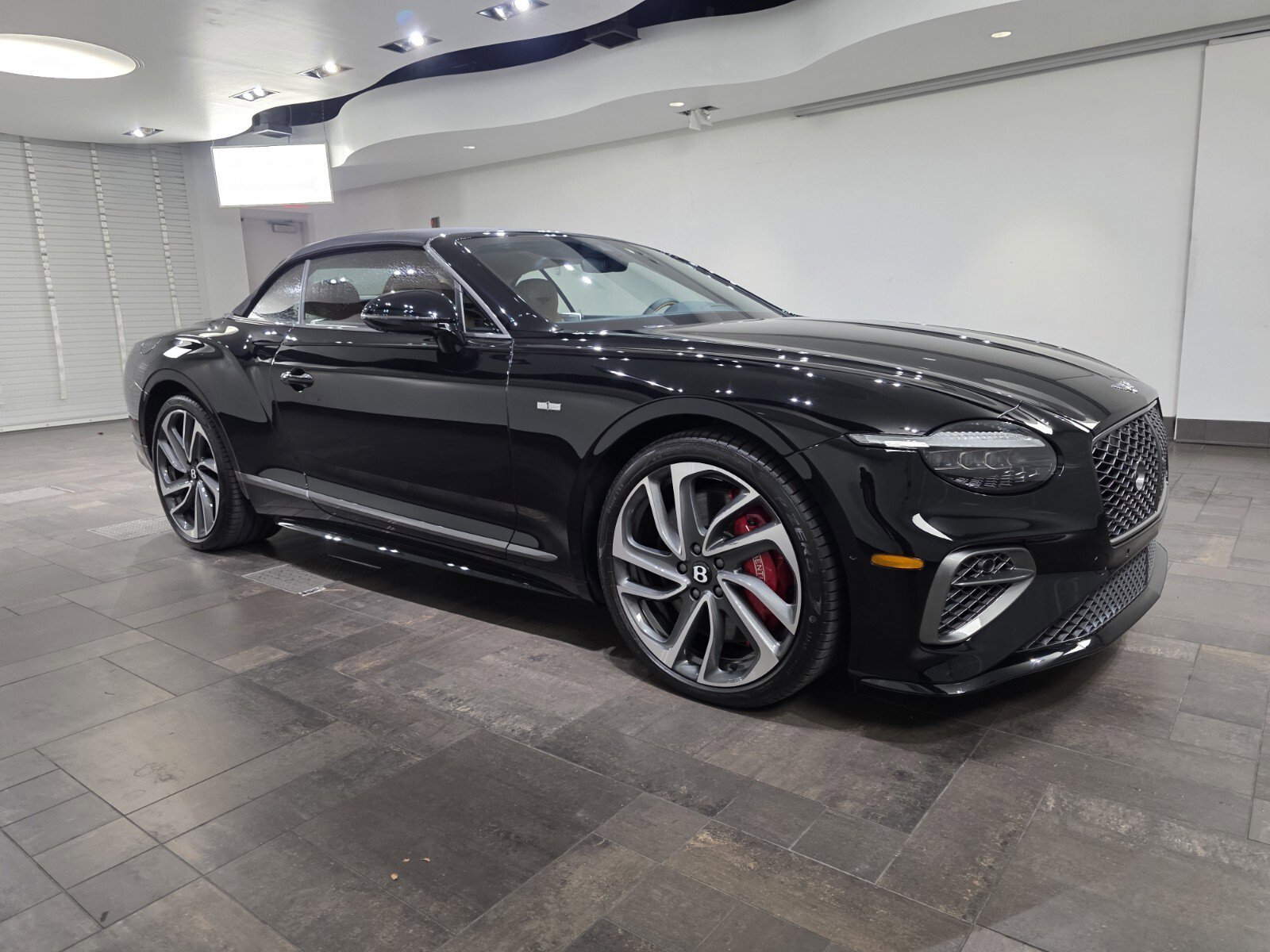 Used 2025 Bentley Continental GT Speed image 21