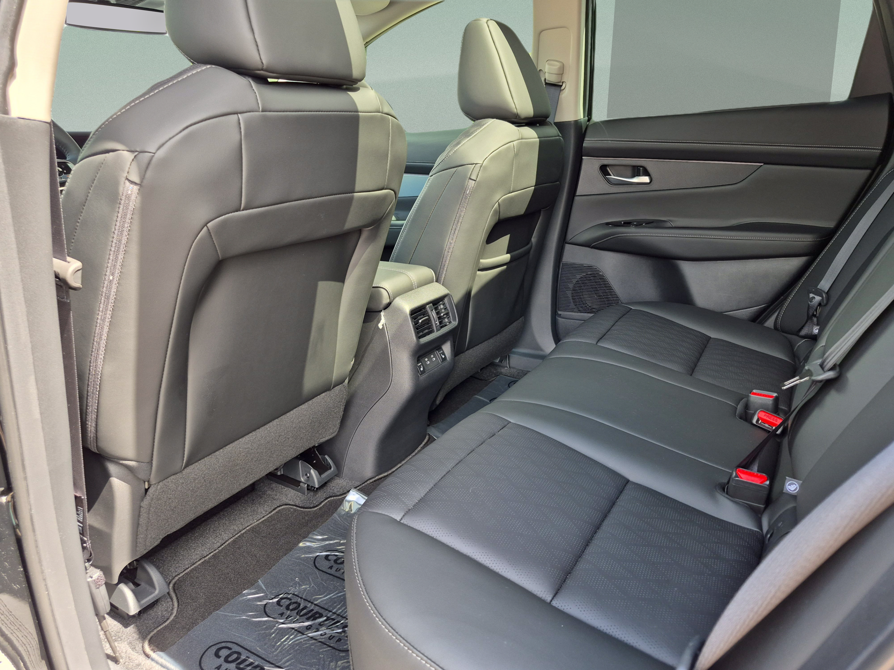 New 2026 Nissan Murano Platinum w/ Cargo Package AWD/4WD image 17