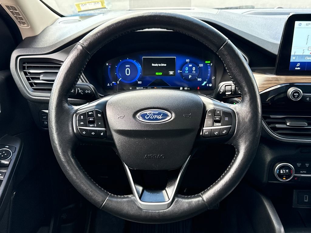 Used 2020 Ford Escape Titanium AWD/4WD image 16