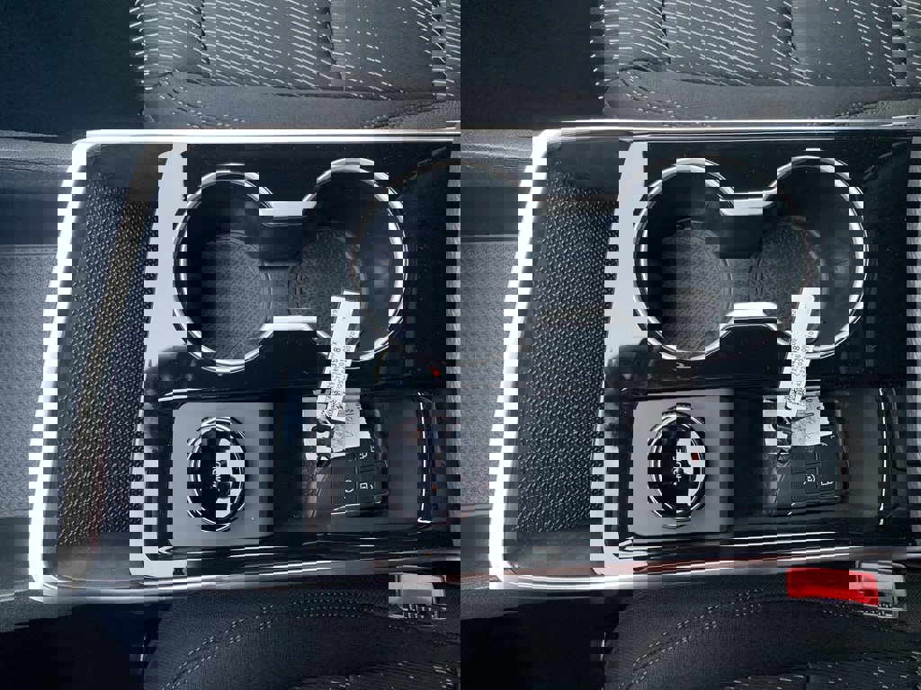 New 2026 Chevrolet Equinox LT w/ Midnight Edition image 32