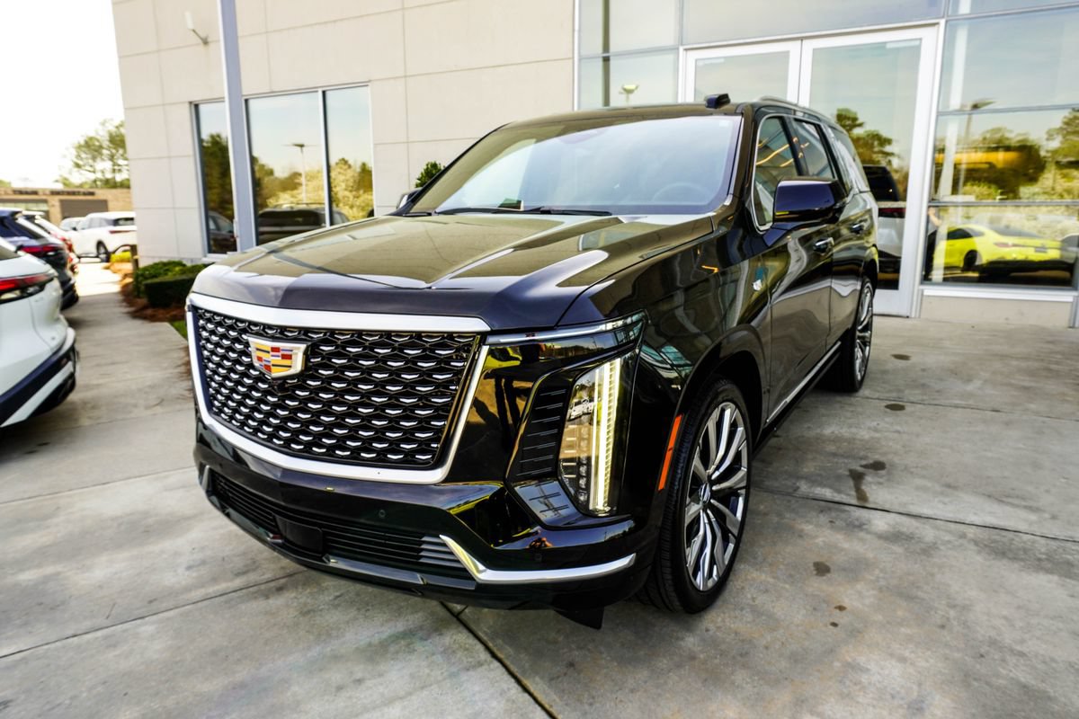 Used 2026 Cadillac Escalade Luxury w/ Touring Package AWD/4WD image 8