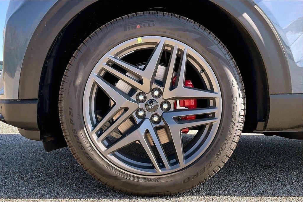 New 2026 Ford Explorer ST w/ Sun And Sound Package image 10