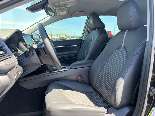Used 2023 Toyota Camry SE FWD image 16