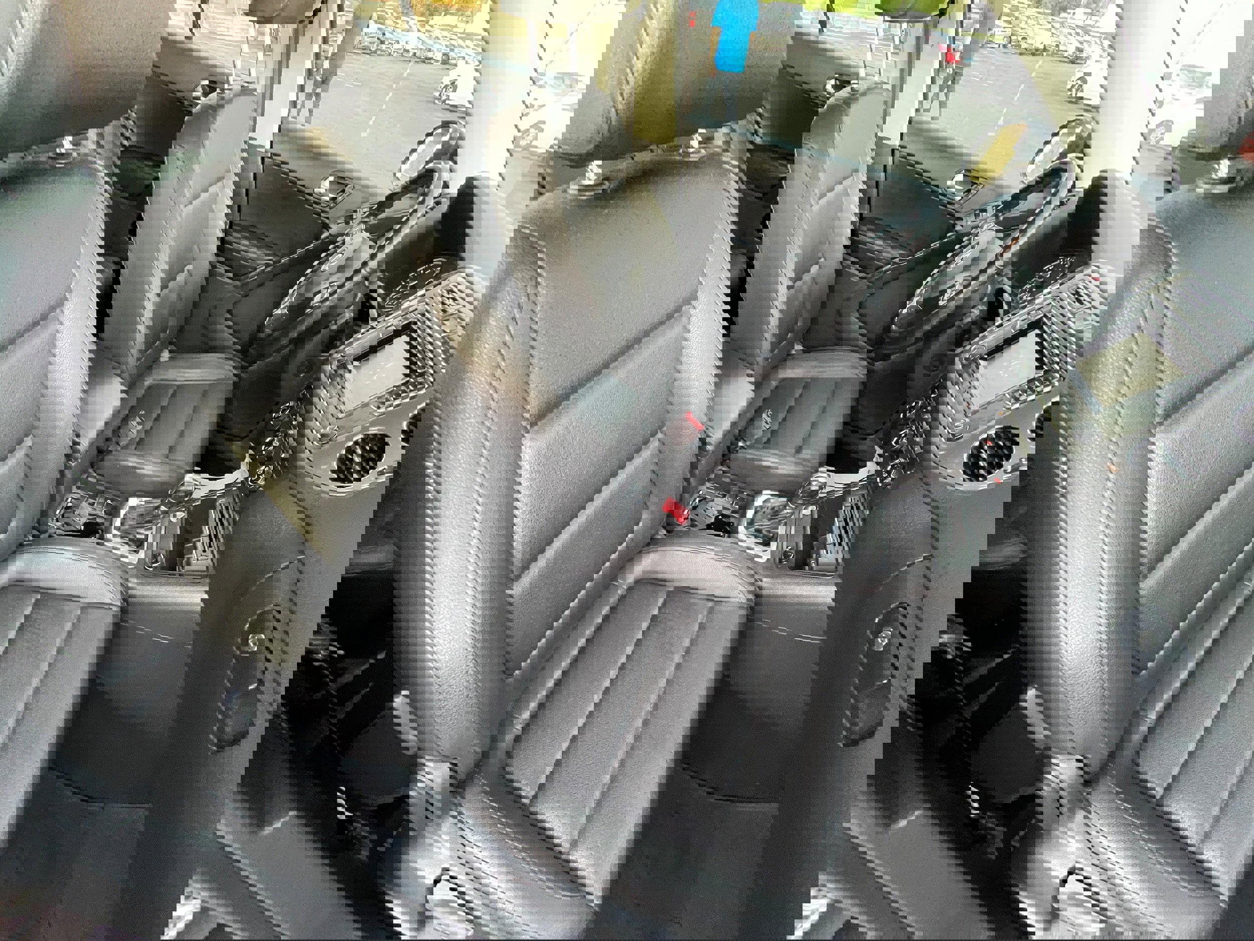 Used 2016 Volkswagen Tiguan S image 31