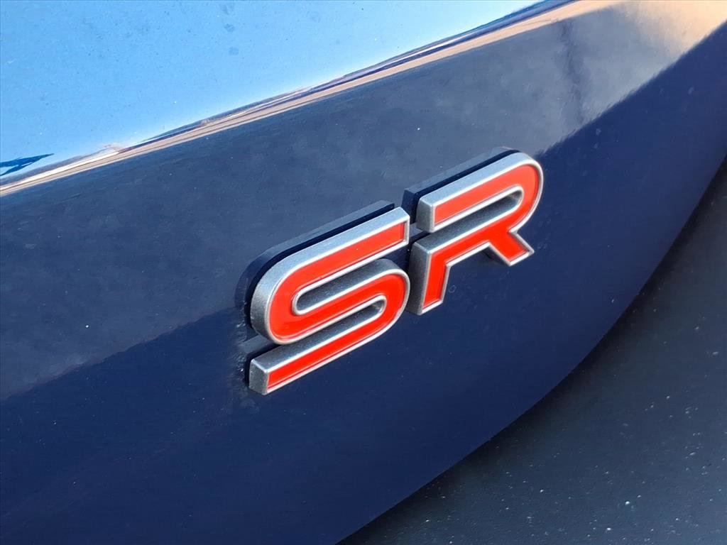 Used 2025 Nissan Kicks SR image 29