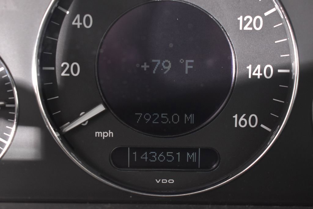 Used 2004 Mercedes-Benz E 500 Sedan image 25