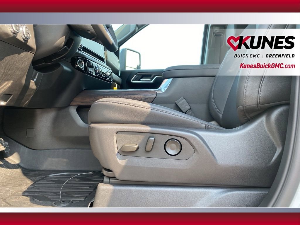 New 2025 GMC Sierra 3500 SLT w/ SLT Premium Package image 24
