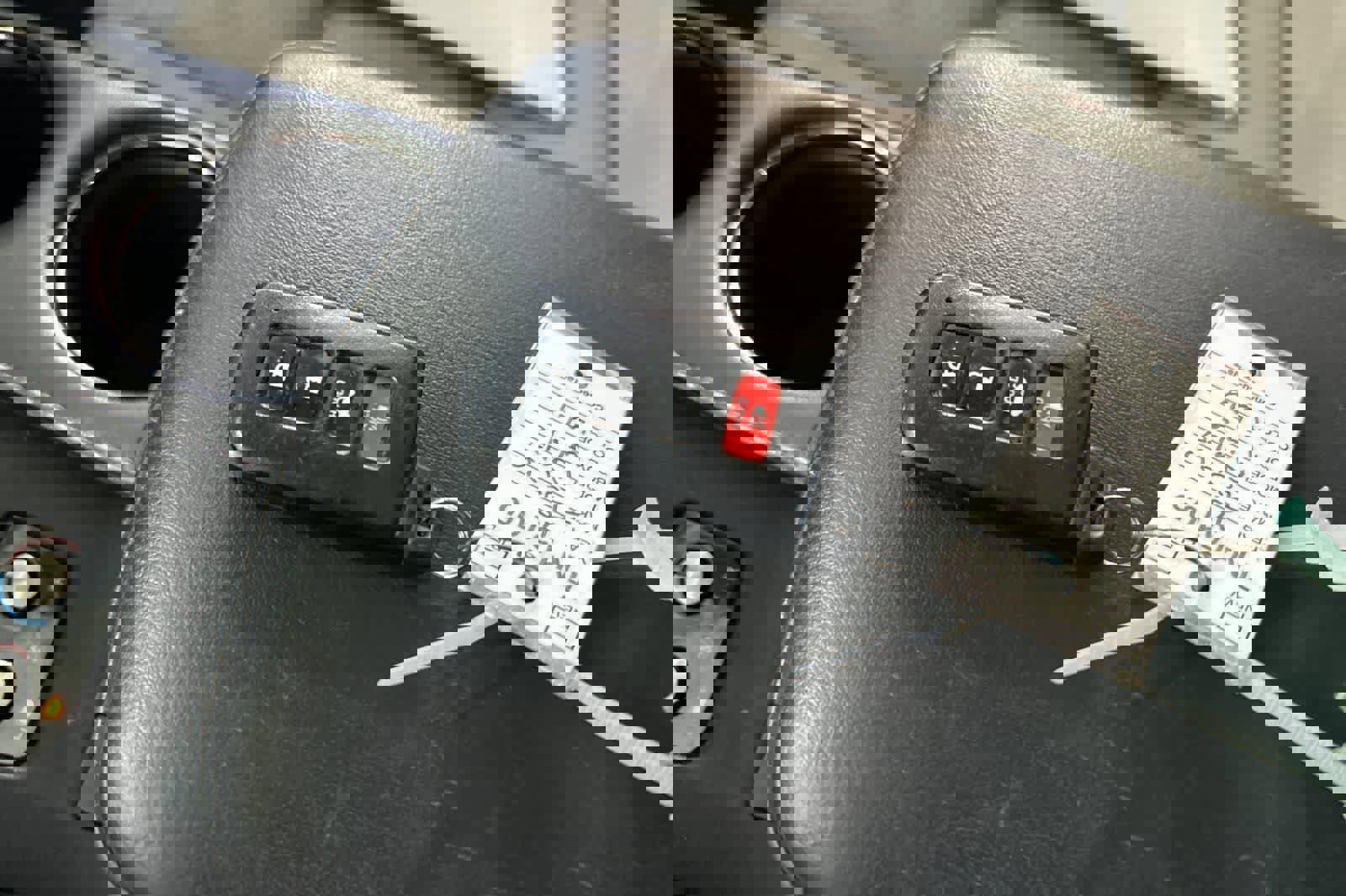 Used 2016 Toyota Avalon Limited w/ Toyota Safety Sense Package image 25