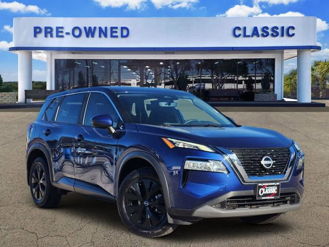 Used 2023 Nissan Rogue SV image 1