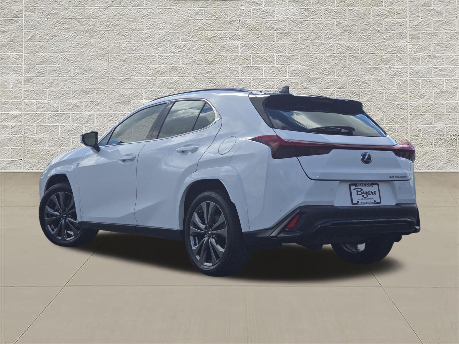 Used 2023 Lexus UX 250h F Sport AWD/4WD image 5