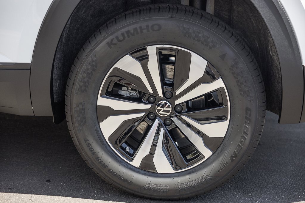 New 2026 Volkswagen Atlas Cross Sport SE image 5
