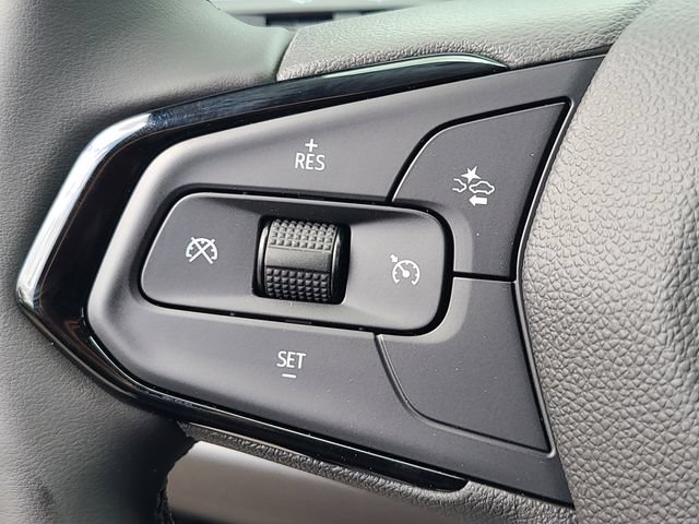 New 2027 Chevrolet Bolt LT w/ Comfort Package FWD image 23