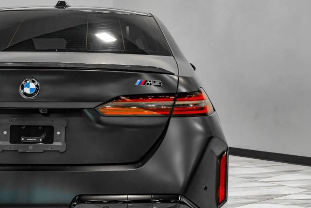 Used 2026 BMW M5 w/ Carbon Package AWD/4WD image 67