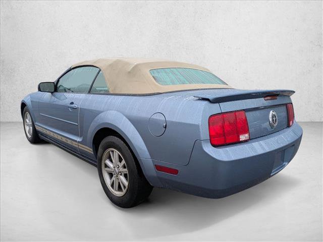 Used 2007 Ford Mustang Convertible RWD image 7