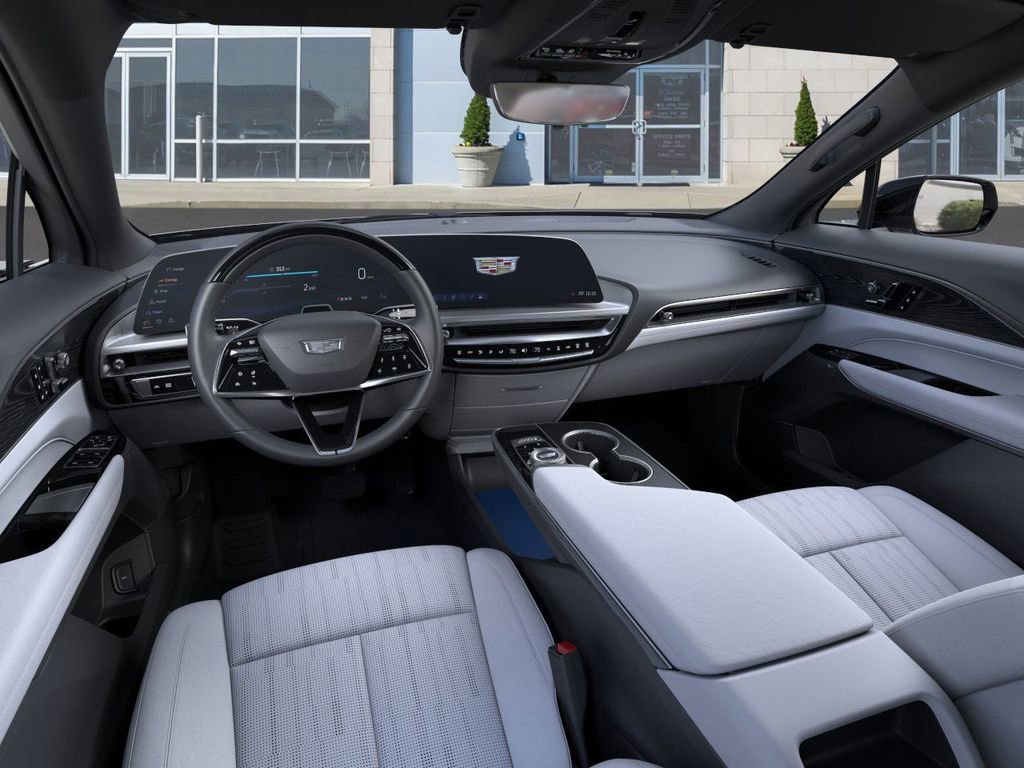 New 2025 Cadillac Lyriq Sport w/ LPO, Floor Liner Package AWD/4WD image 15