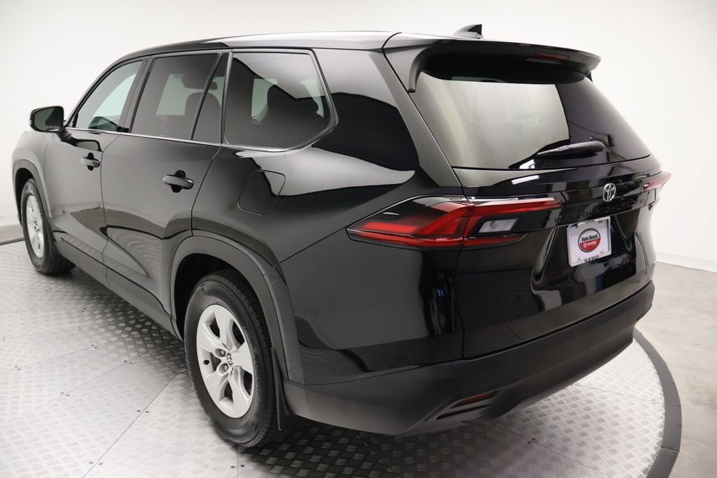 Used 2026 Toyota Grand Highlander FWD image 11