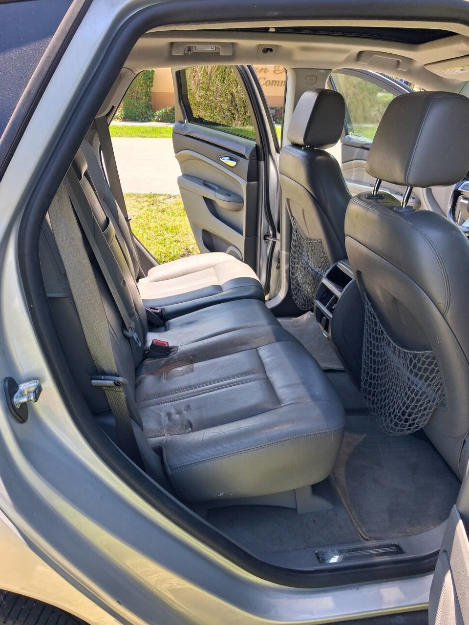 Used 2011 Cadillac SRX Luxury FWD image 16