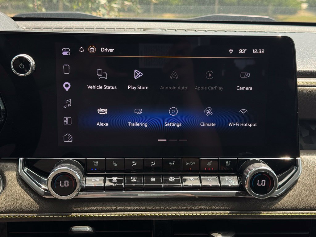 Used 2025 Chevrolet Colorado ZR2 AWD/4WD image 19