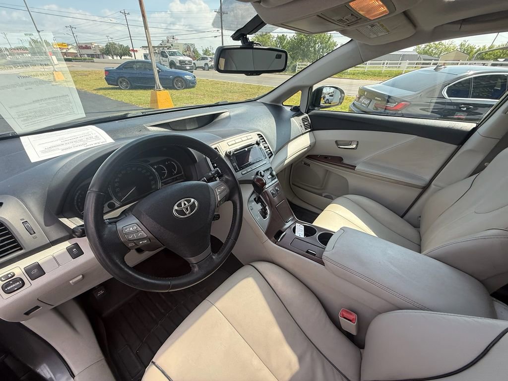 Used 2011 Toyota Venza w/ Comfort Pkg FWD image 13