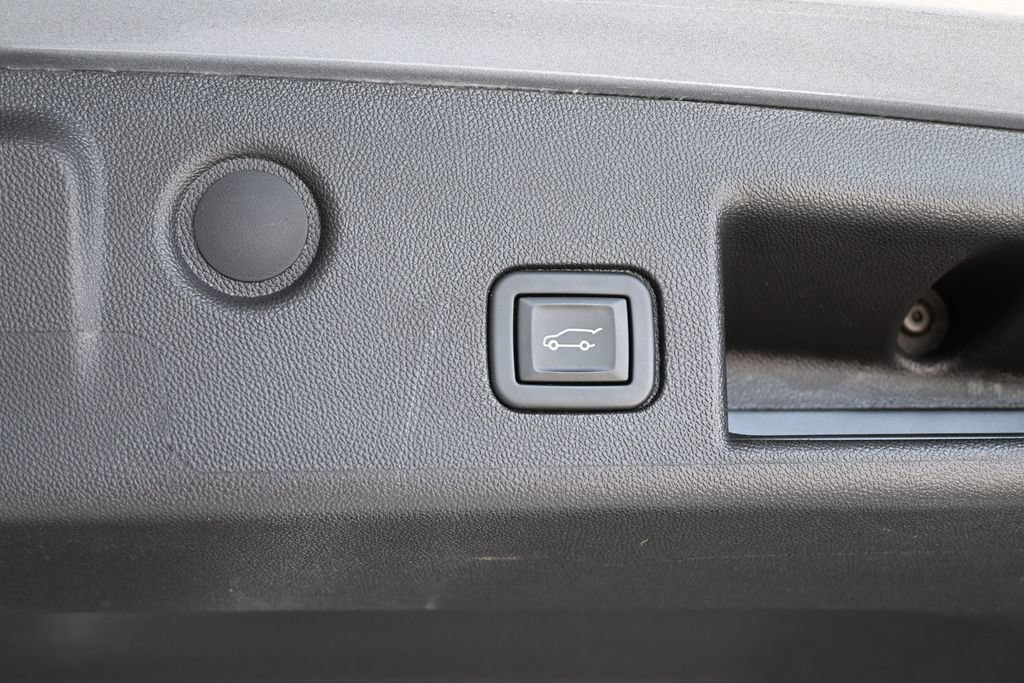 Used 2024 Chevrolet Equinox LT AWD/4WD image 20