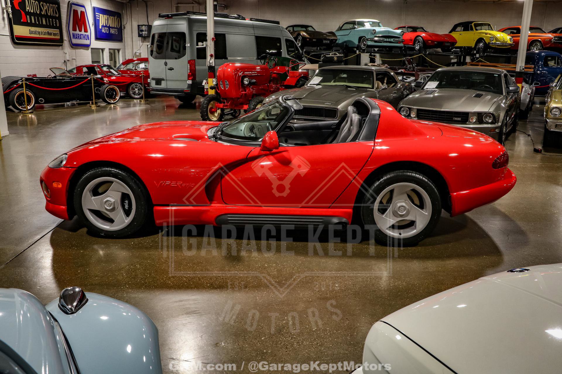Used 1994 Dodge Viper RT/10 image 19