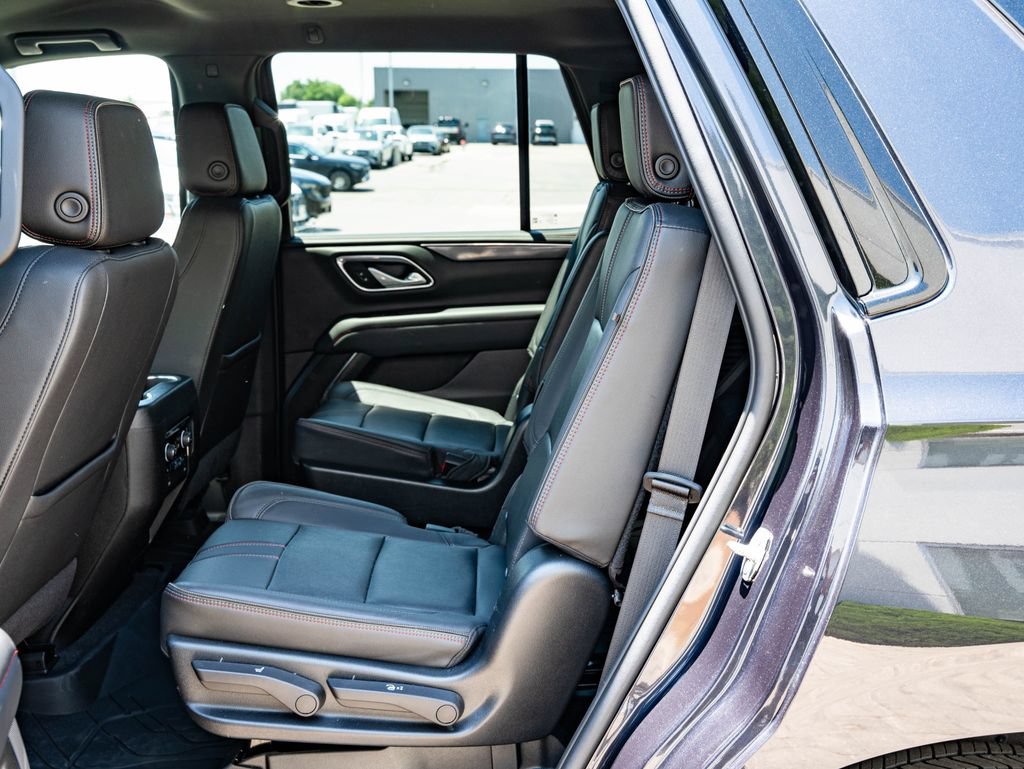Used 2022 Chevrolet Tahoe RST w/ Luxury Package AWD/4WD image 42