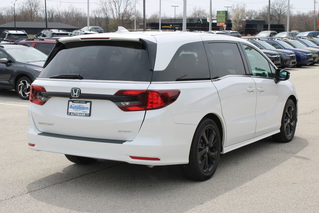 Used 2023 Honda Odyssey Sport image 4