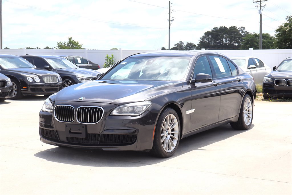 Used 2014 BMW 750Li RWD image 3