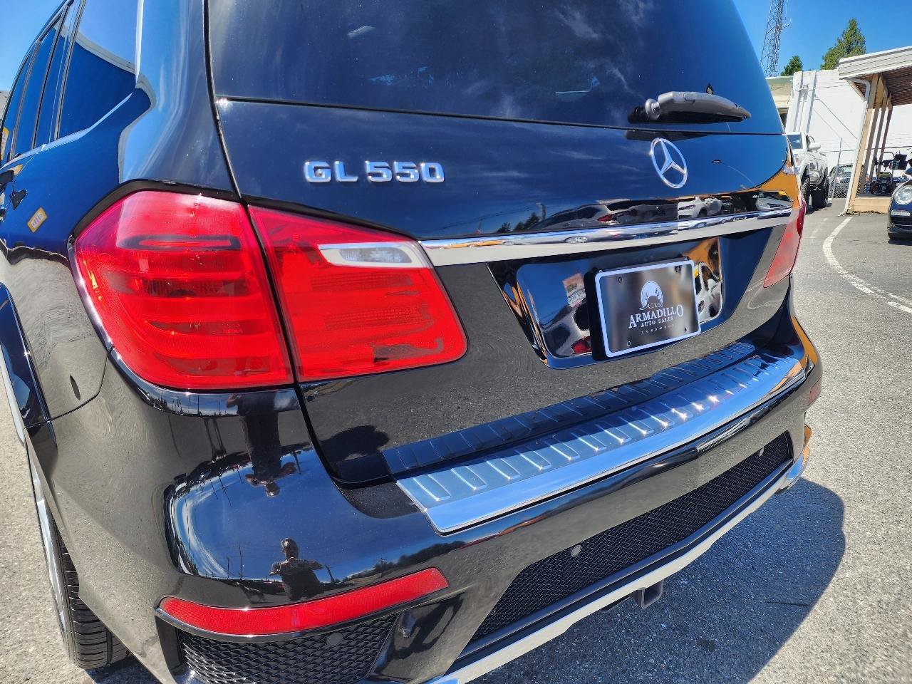 Used 2016 Mercedes-Benz GL 550 4MATIC image 45