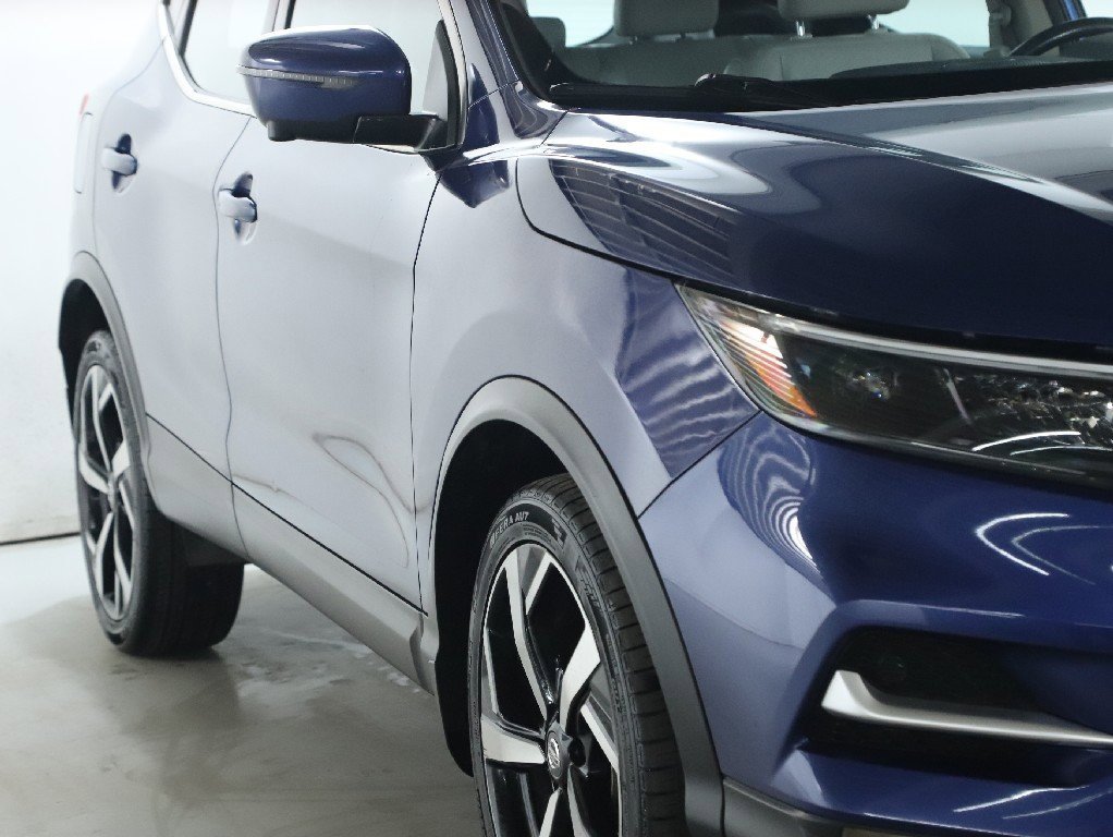 Used 2022 Nissan Rogue Sport SL w/ Premium Package image 9