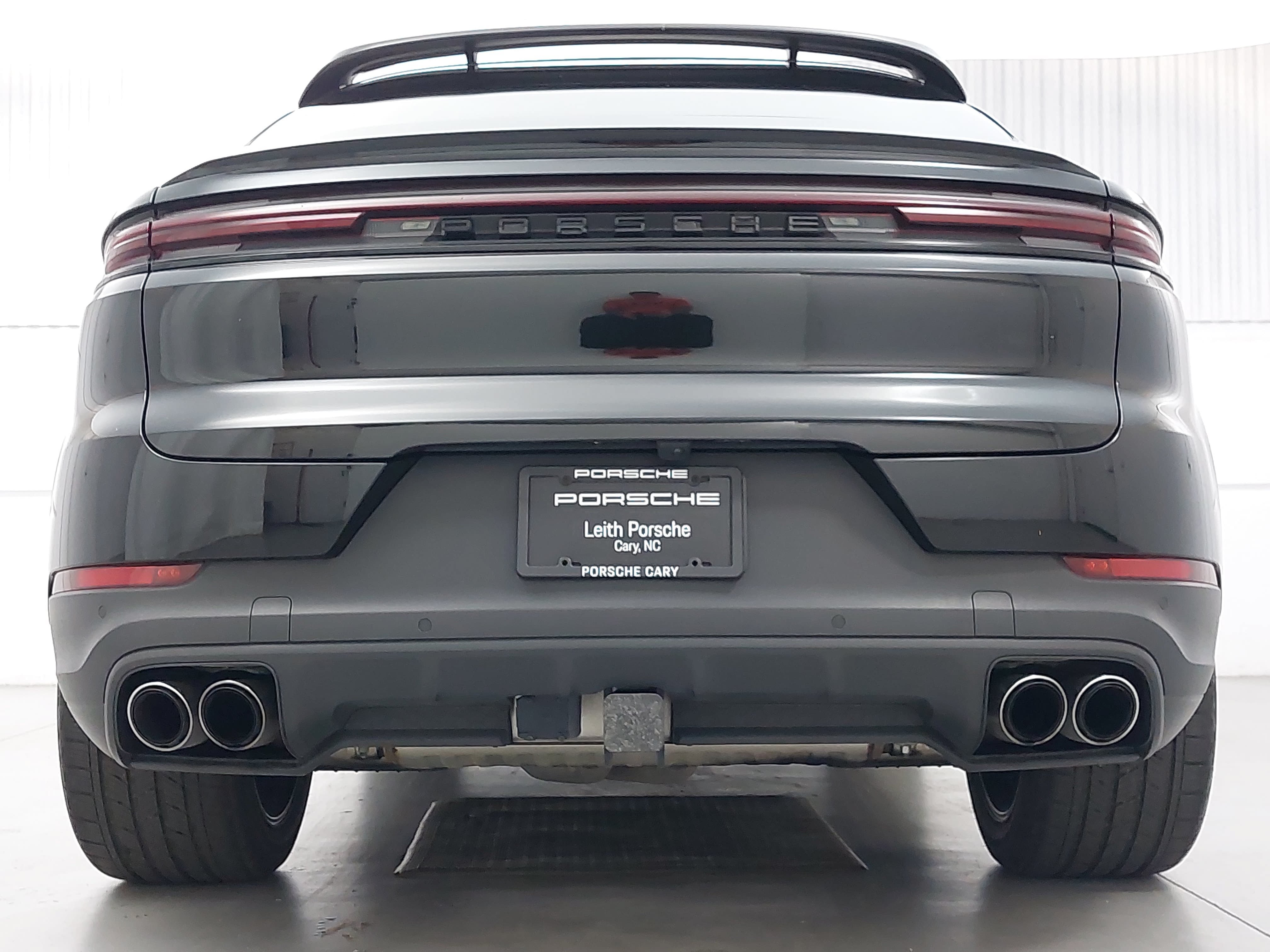 Certified 2024 Porsche Cayenne S AWD/4WD image 6