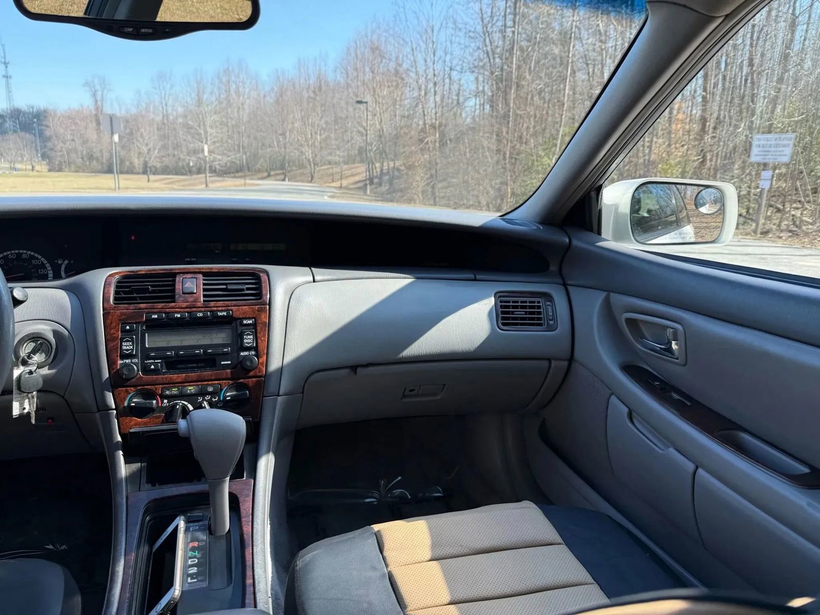 Used 2001 Toyota Avalon XL FWD image 26