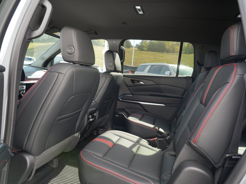 New 2027 Chevrolet Traverse RS w/ LPO, Floor Liner Package AWD/4WD image 12
