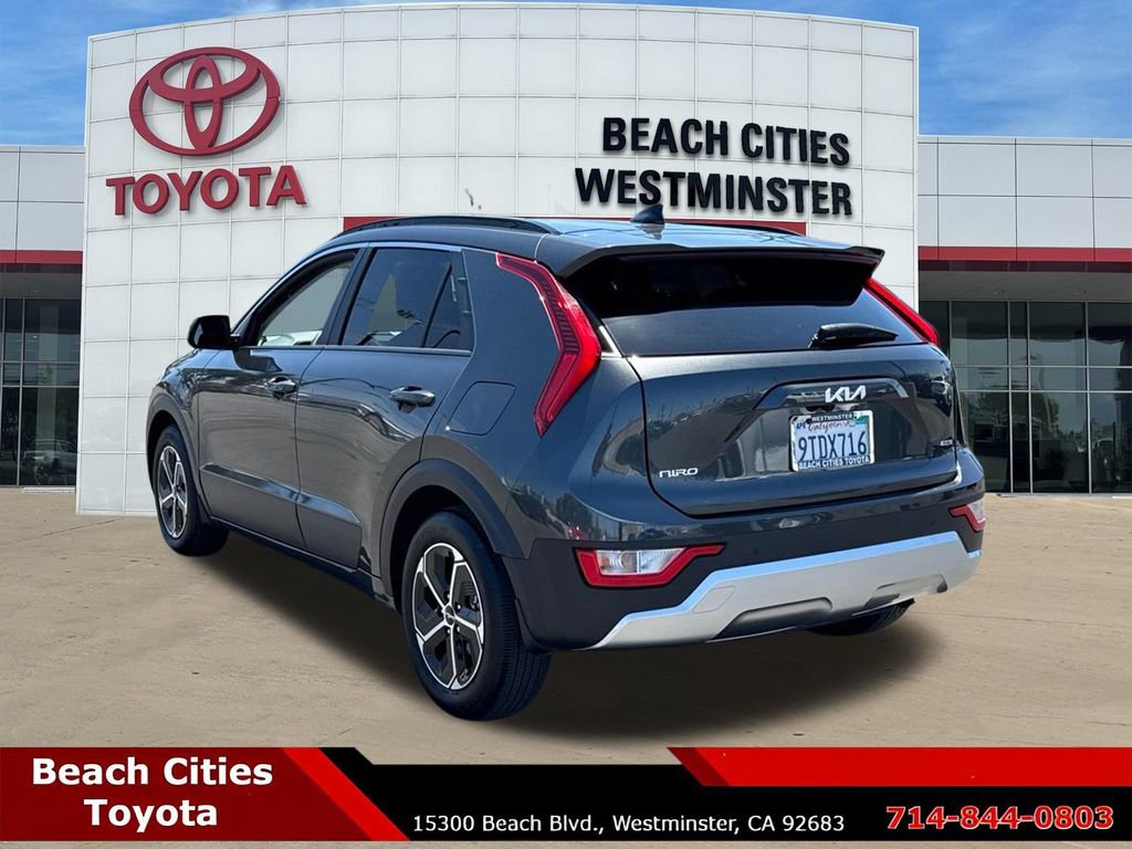 Used 2025 Kia Niro EX FWD image 7